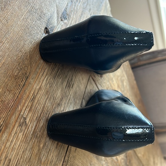 New black wedge. - Picture 3 of 4